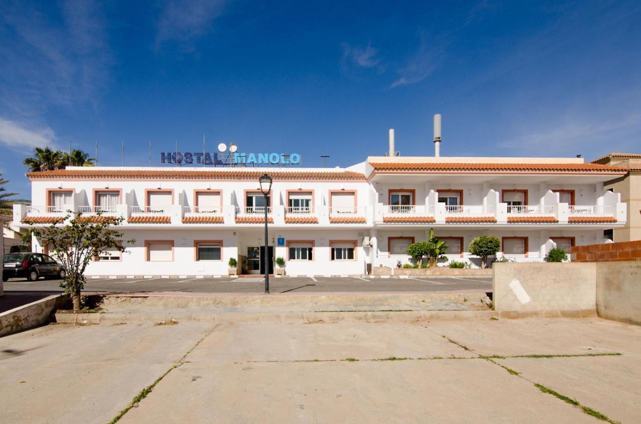 Hostal Manolo Garrucha Exteriör bild